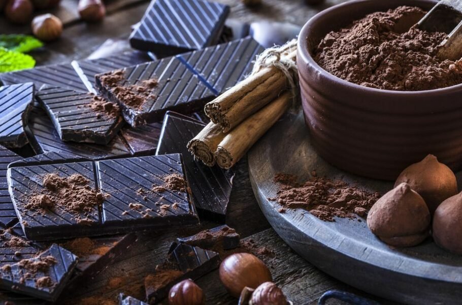 فلزات سنگین شکلات تلخ برای بزرگسالان نگران‌کننده نیست