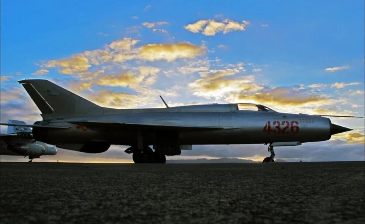 هواپیمای بمب افکن غول پیکر روسیه که آمریکا را شکست داد + عکس