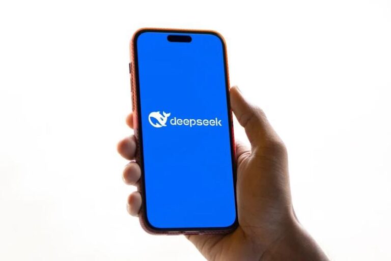 چت‌بات DeepSeek