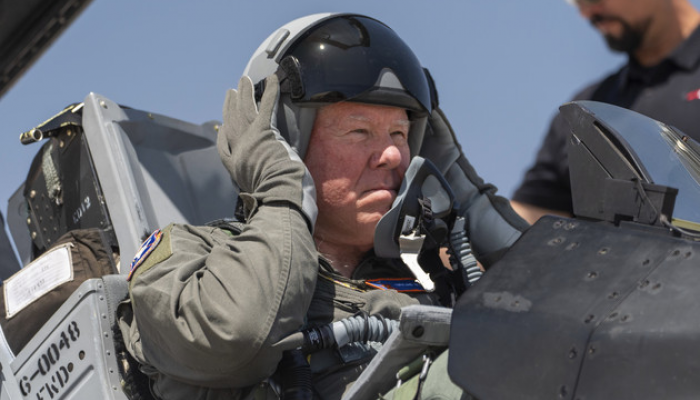 فرانک کندال - وزیر نیروی هوایی آمریکا 